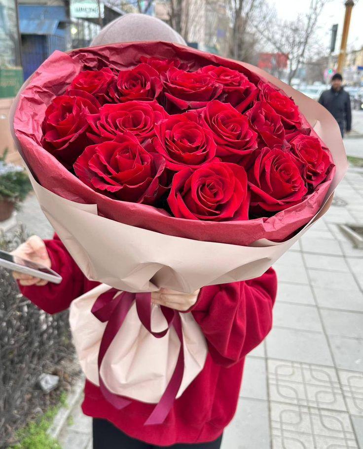 Mapper Garden Studio workshop space where corporate flower arrangements are designed and prepared for business delivery